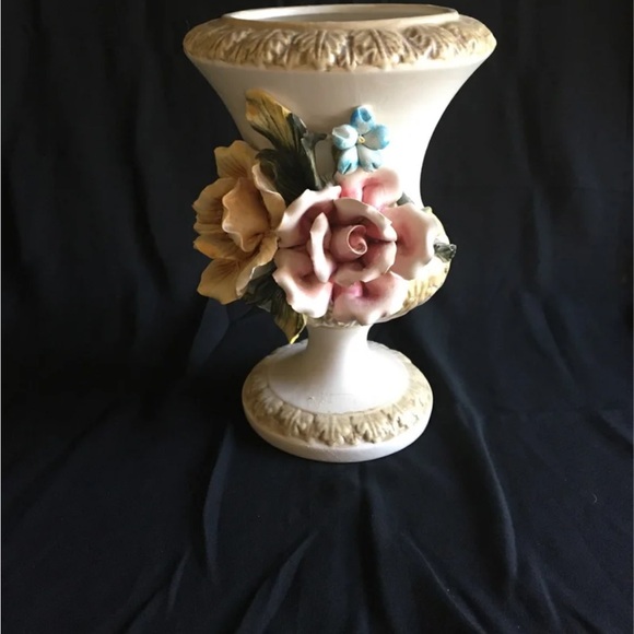 Floral Ceramic Capodimonte Vase with Pink and Yellow Flowers - Picture 1 of 11